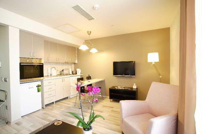 Home Stay Home Sisli Istanboel Buitenkant foto